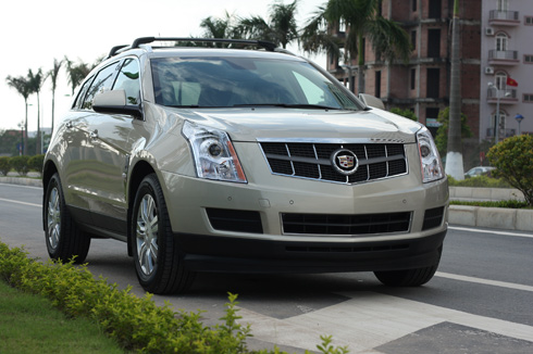 Cadillac SRX đời 2011 tại Việt Nam.